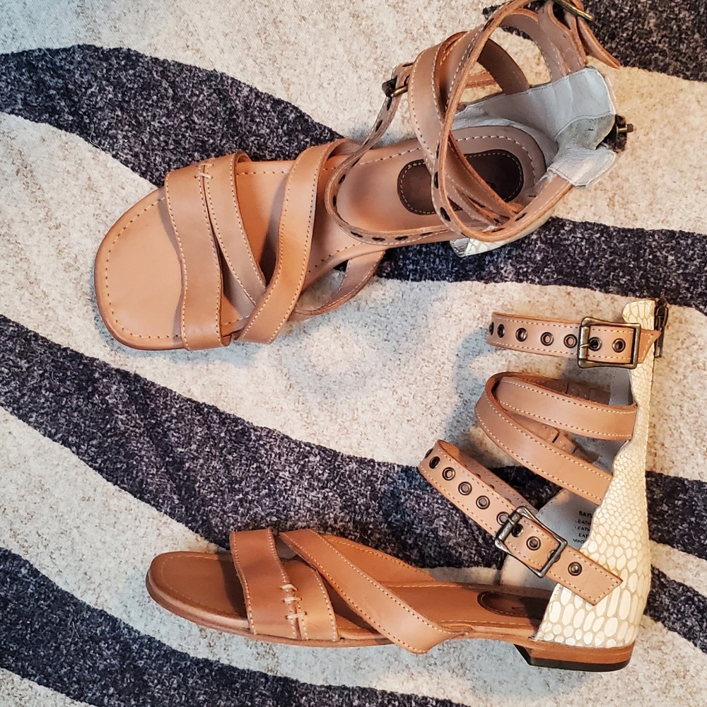 BRAND NEW LAST PAIR Freebird Saylor Gladiator Sandals